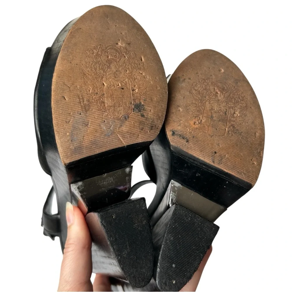 Vince Camuto Babe Black Platform Heels 8.5 Strappy T-Strap Chunky Y2K Indie Boho